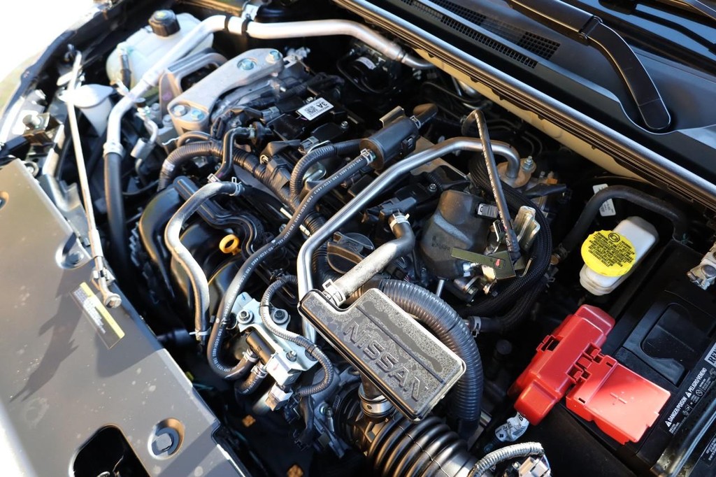 Nissan Sentra Vehicle Image 25