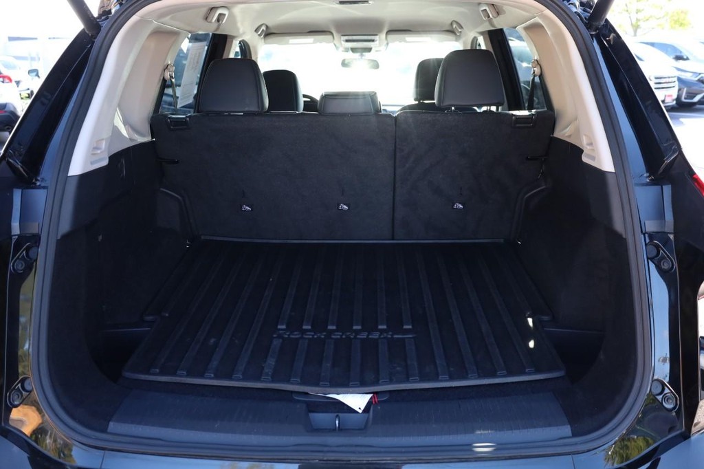 Nissan Rogue Vehicle Image 07