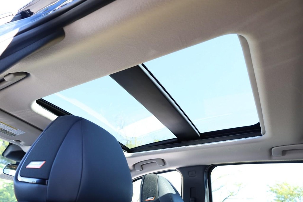 Nissan Kicks Vehicle Image 10