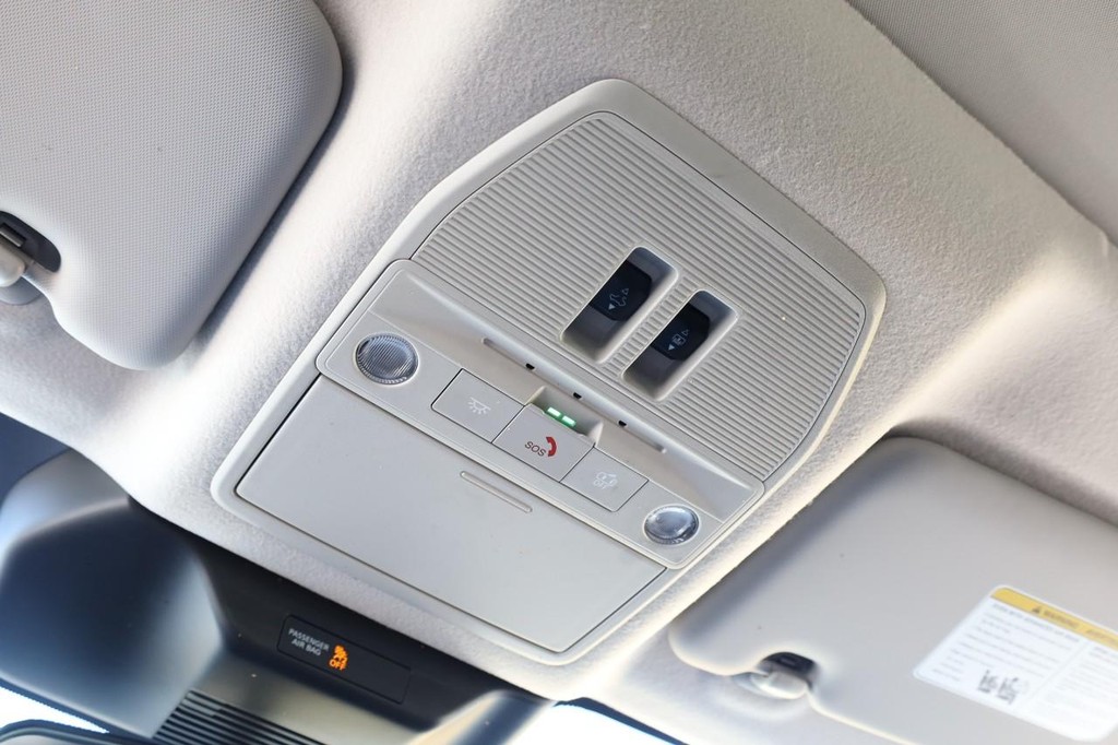 Nissan Kicks Vehicle Image 19