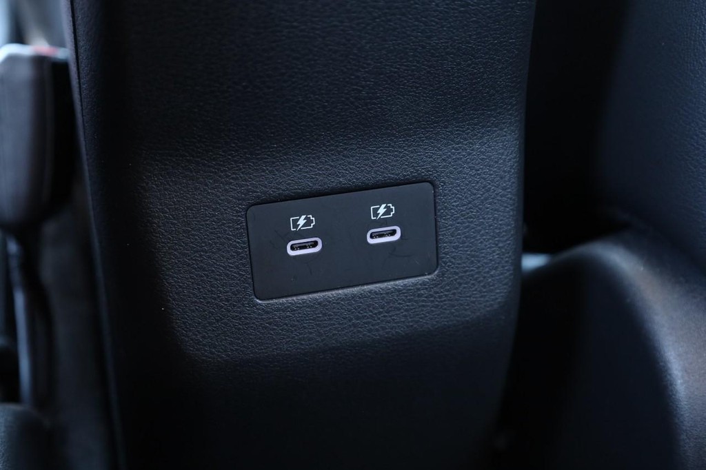 Nissan Kicks Vehicle Image 24