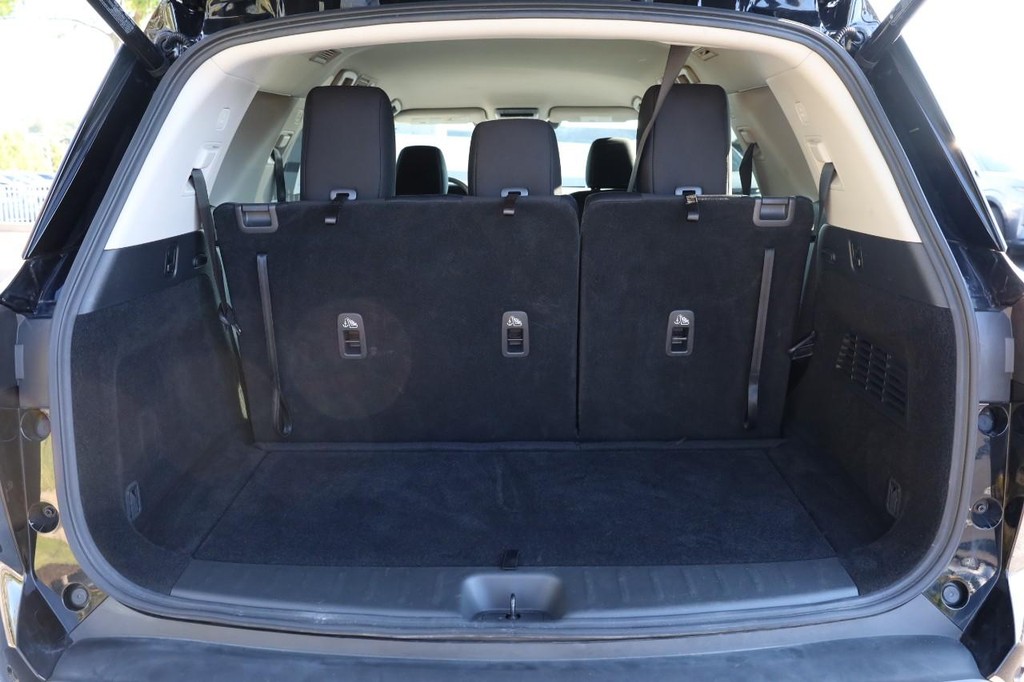 Nissan Pathfinder Vehicle Image 07