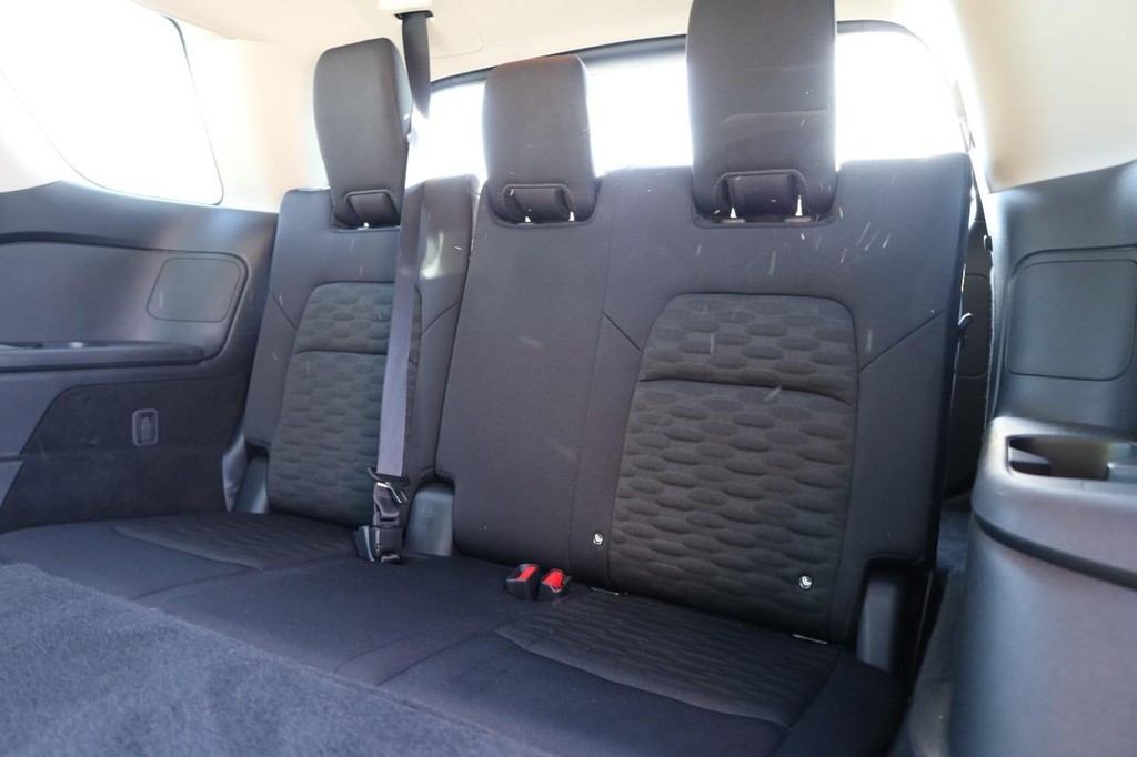 Nissan Pathfinder Vehicle Image 25