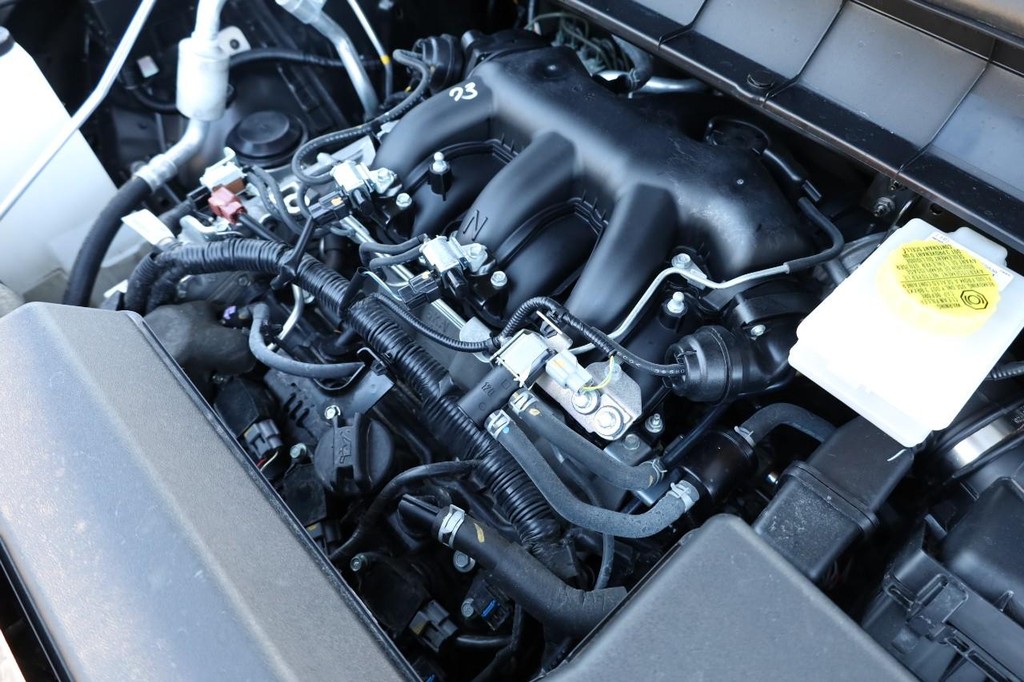 Nissan Pathfinder Vehicle Image 27