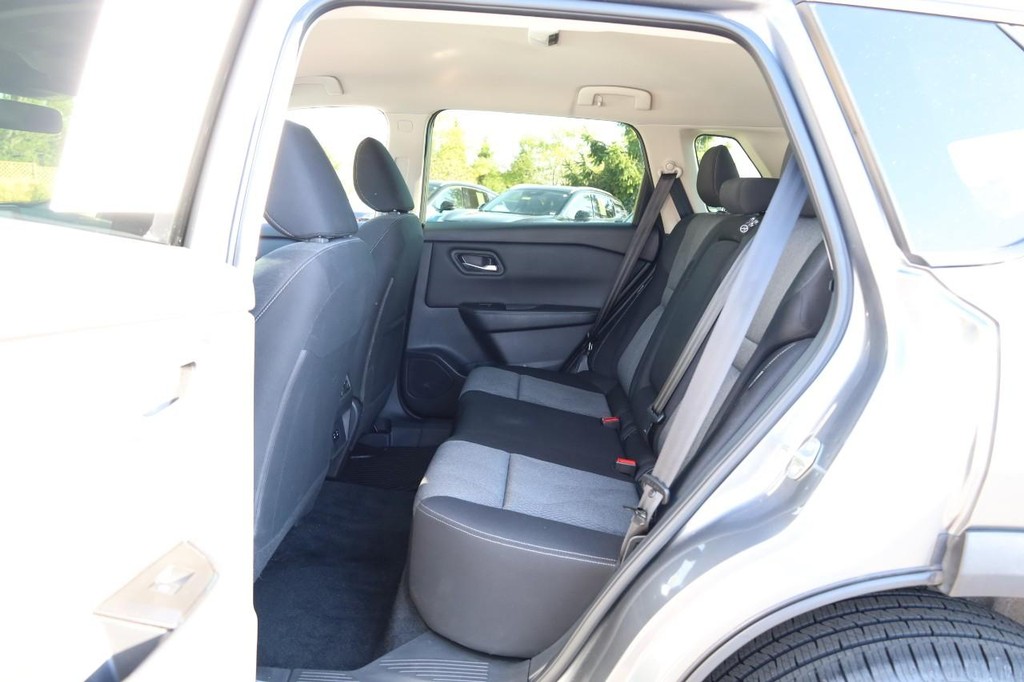 Nissan Rogue Vehicle Image 20