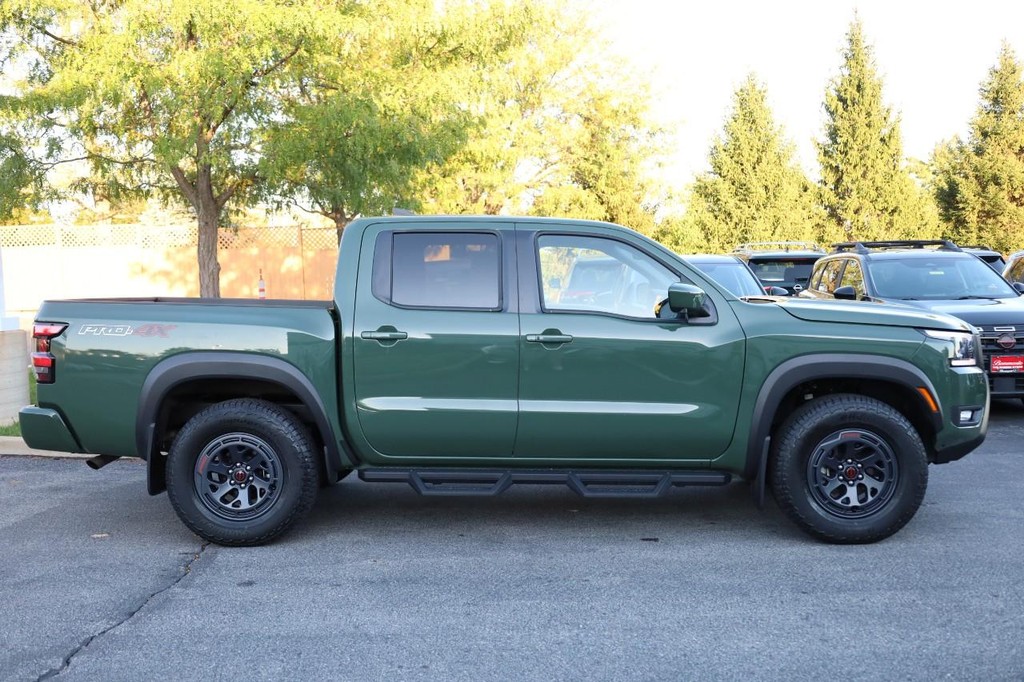 Nissan Frontier Vehicle Image 05