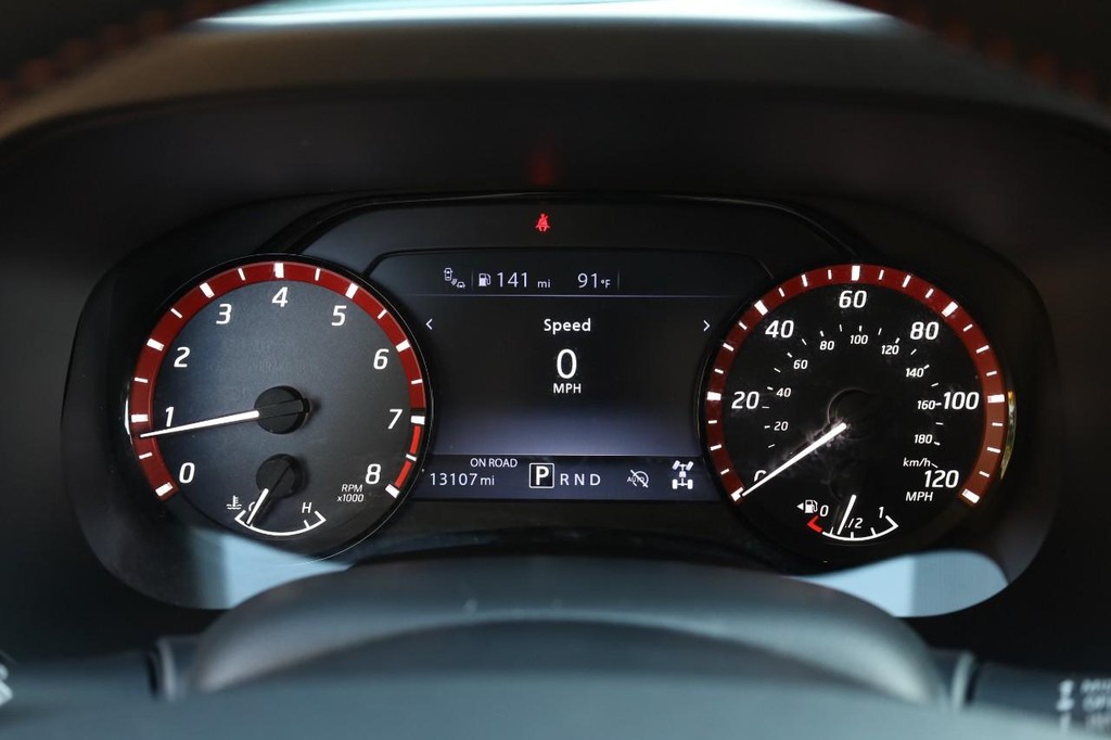 Nissan Frontier Vehicle Image 10