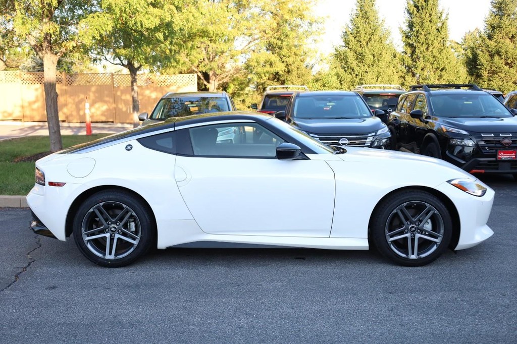 Nissan Z Vehicle Image 05