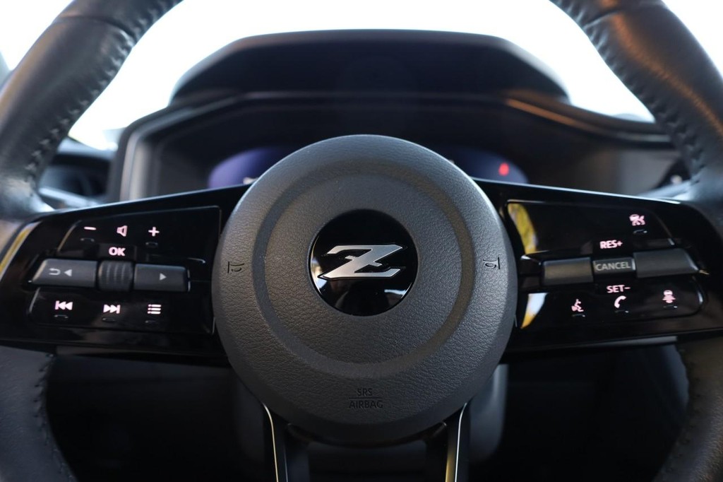 Nissan Z Vehicle Image 09