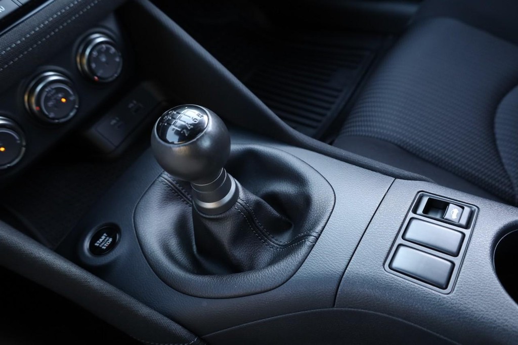 Nissan Z Vehicle Image 16