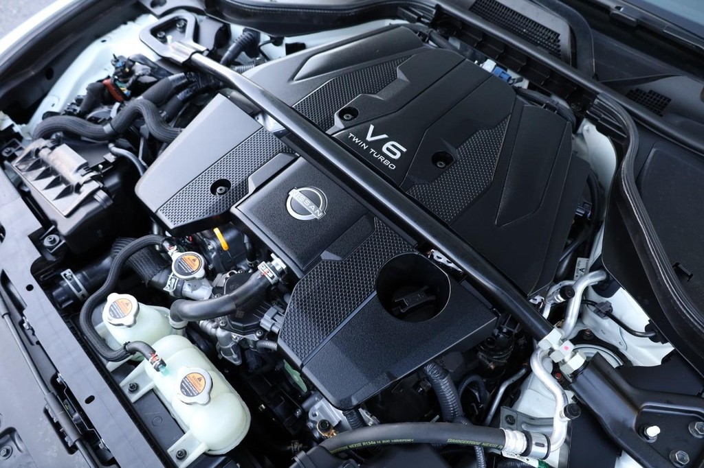 Nissan Z Vehicle Image 22