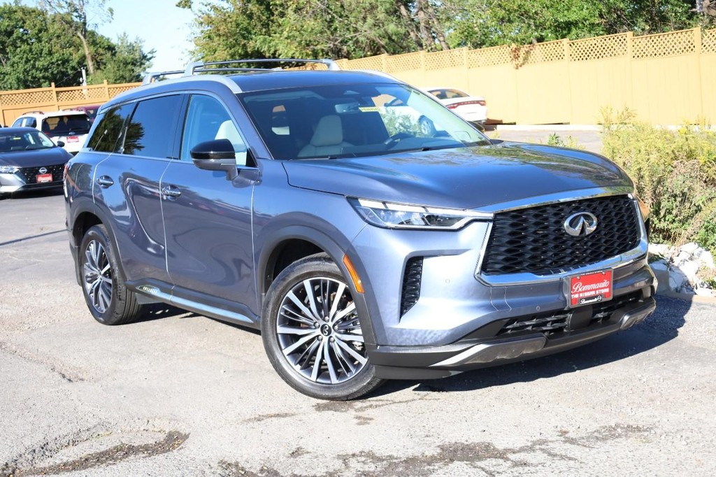 INFINITI QX60 Vehicle Image 02