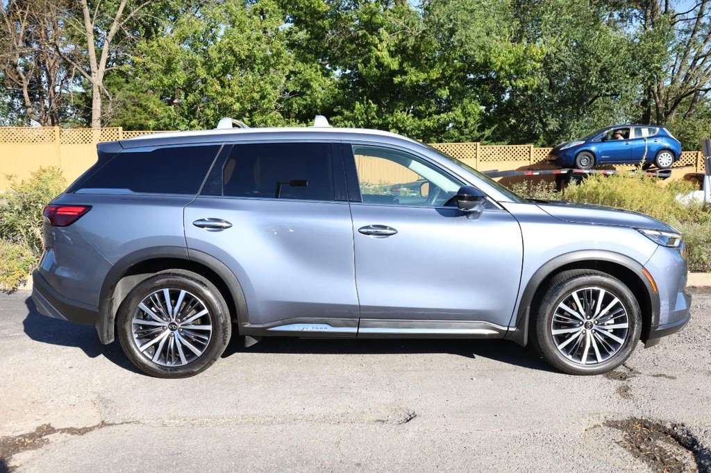 INFINITI QX60 Vehicle Image 05
