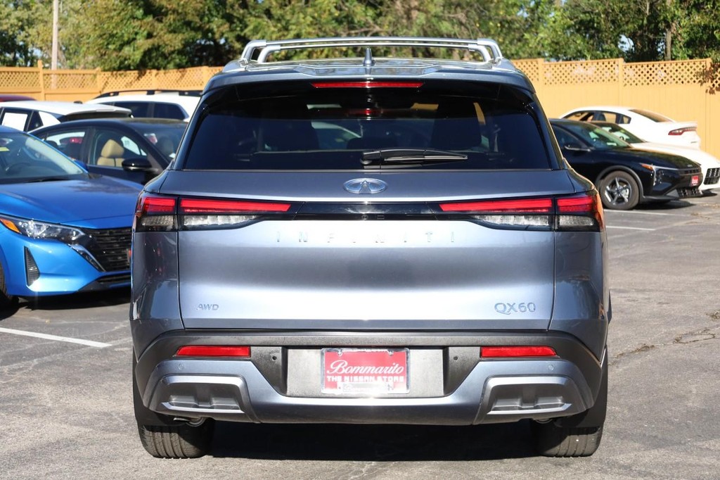 INFINITI QX60 Vehicle Image 06