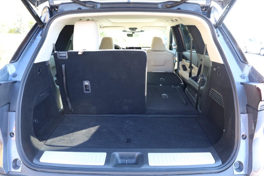 INFINITI QX60 Vehicle Image 08