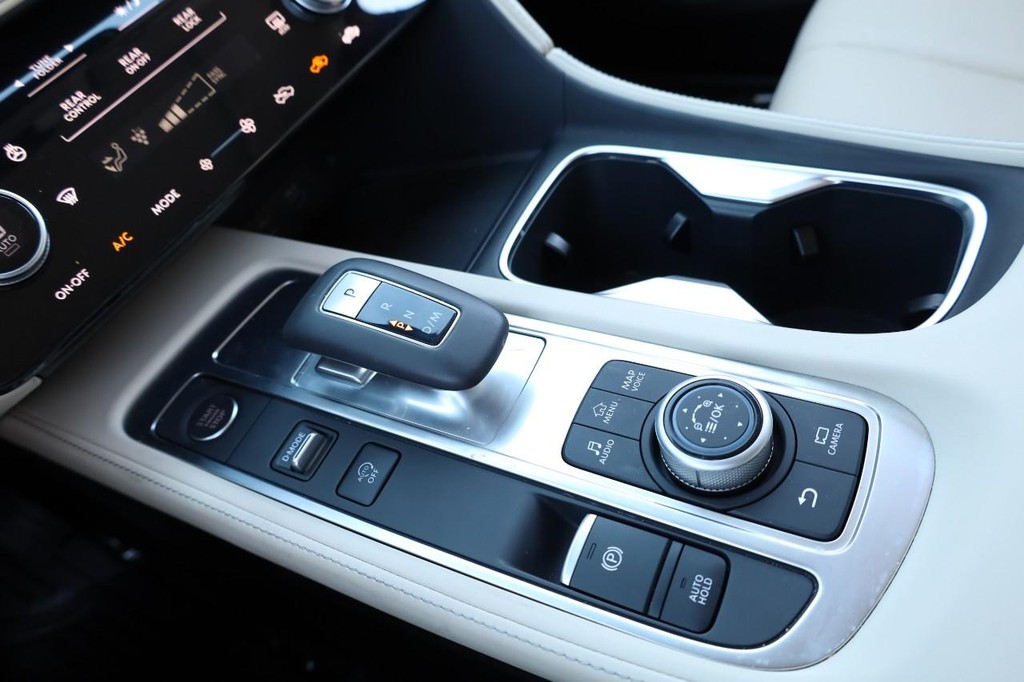INFINITI QX60 Vehicle Image 20