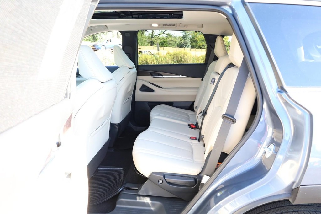 INFINITI QX60 Vehicle Image 27