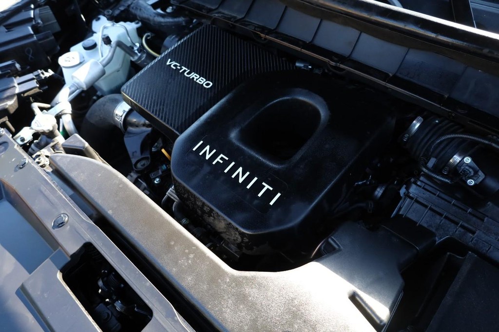 INFINITI QX60 Vehicle Image 32