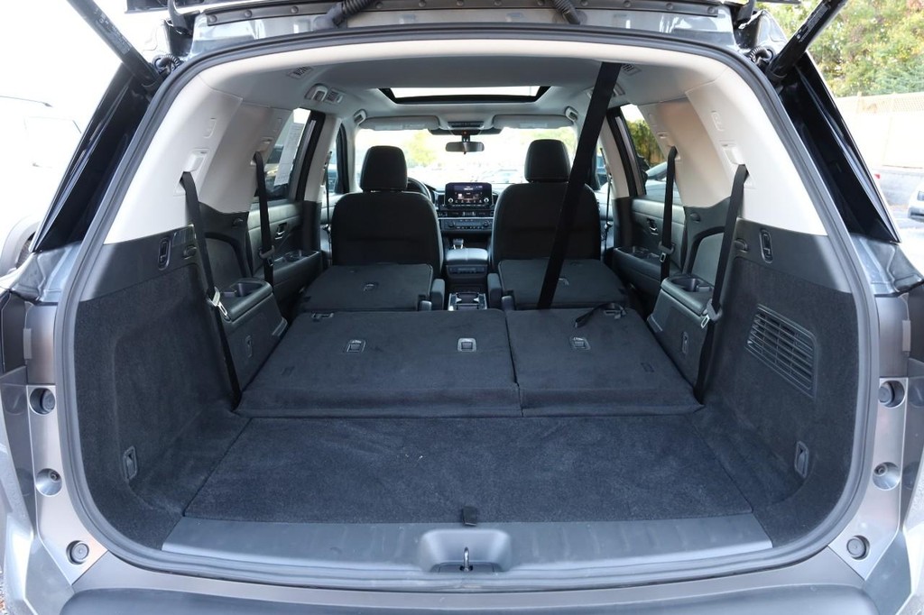 Nissan Pathfinder Vehicle Image 09