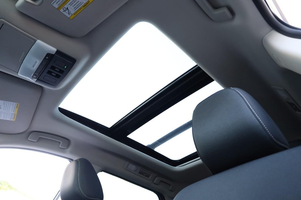 Nissan Pathfinder Vehicle Image 11