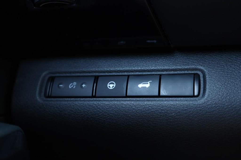 Nissan Pathfinder Vehicle Image 23
