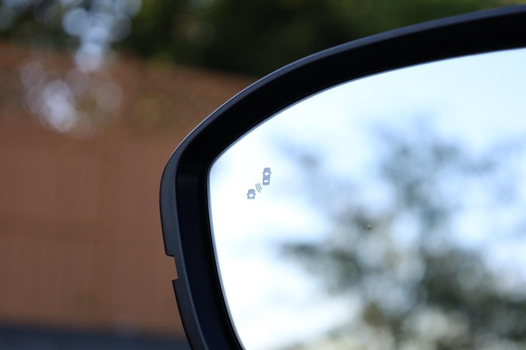 Nissan Pathfinder Vehicle Image 21