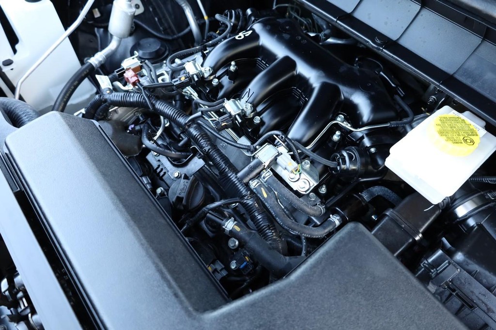 Nissan Pathfinder Vehicle Image 28