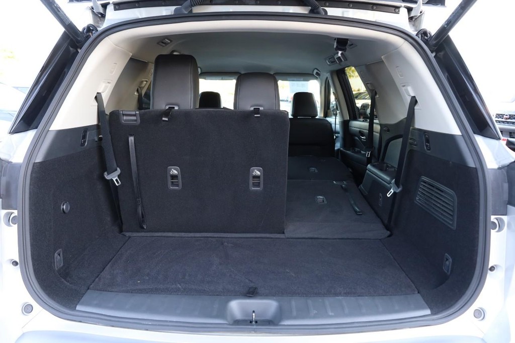 Nissan Pathfinder Vehicle Image 08