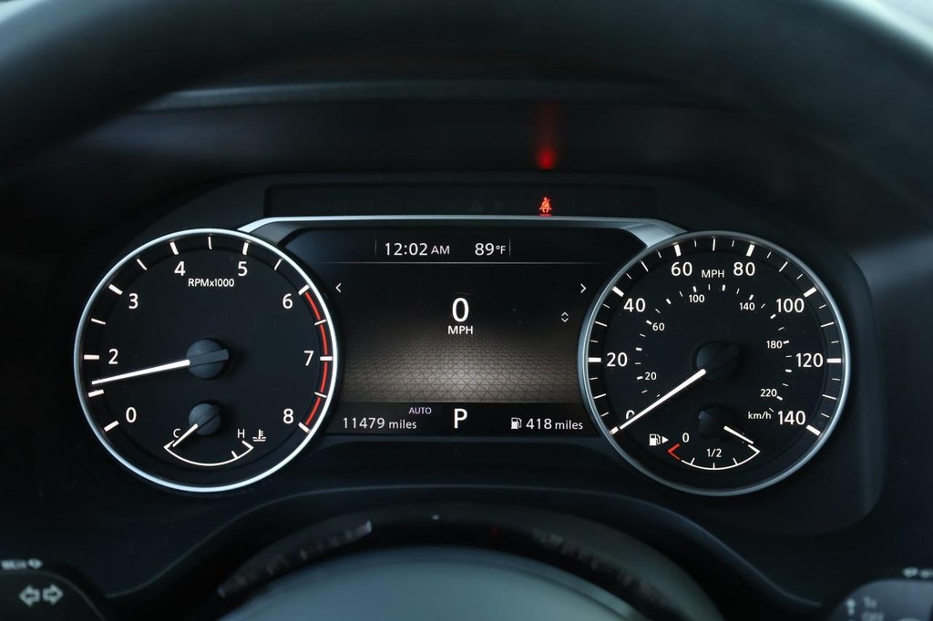 Nissan Rogue Vehicle Image 10