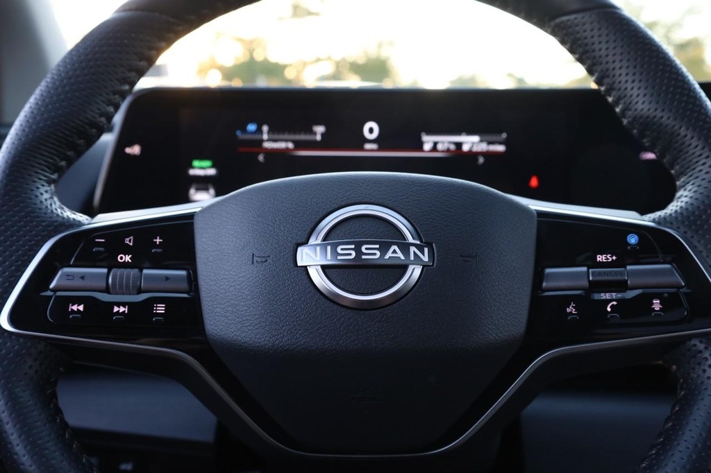Nissan ARIYA Vehicle Image 11