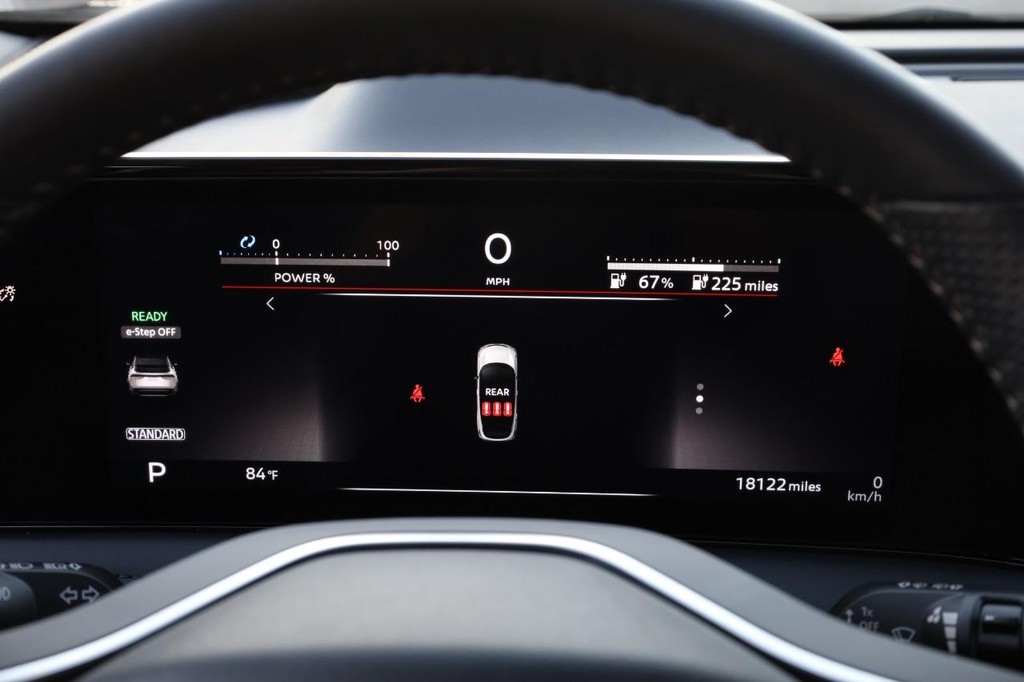 Nissan ARIYA Vehicle Image 12