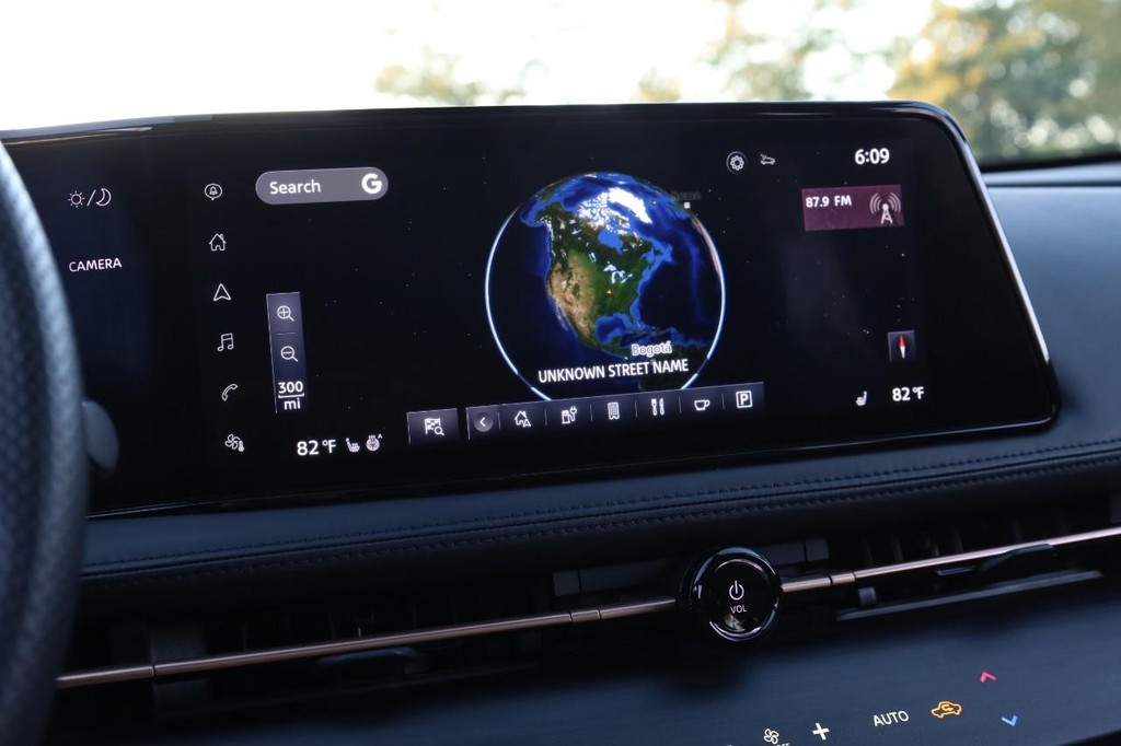 Nissan ARIYA Vehicle Image 14