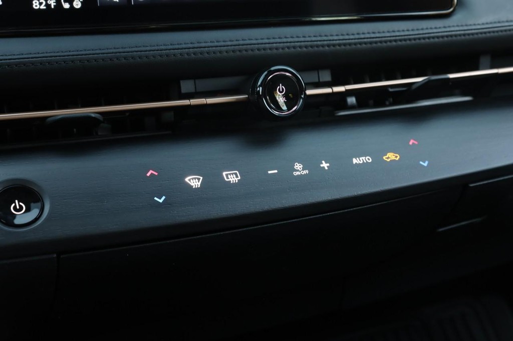 Nissan ARIYA Vehicle Image 17
