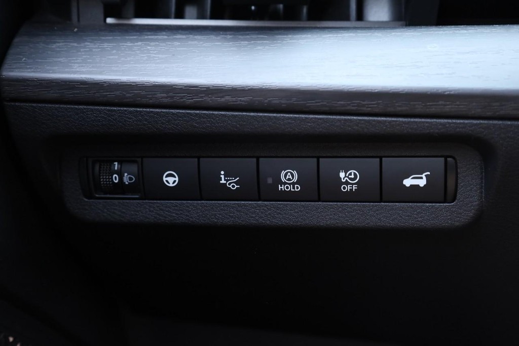Nissan ARIYA Vehicle Image 22
