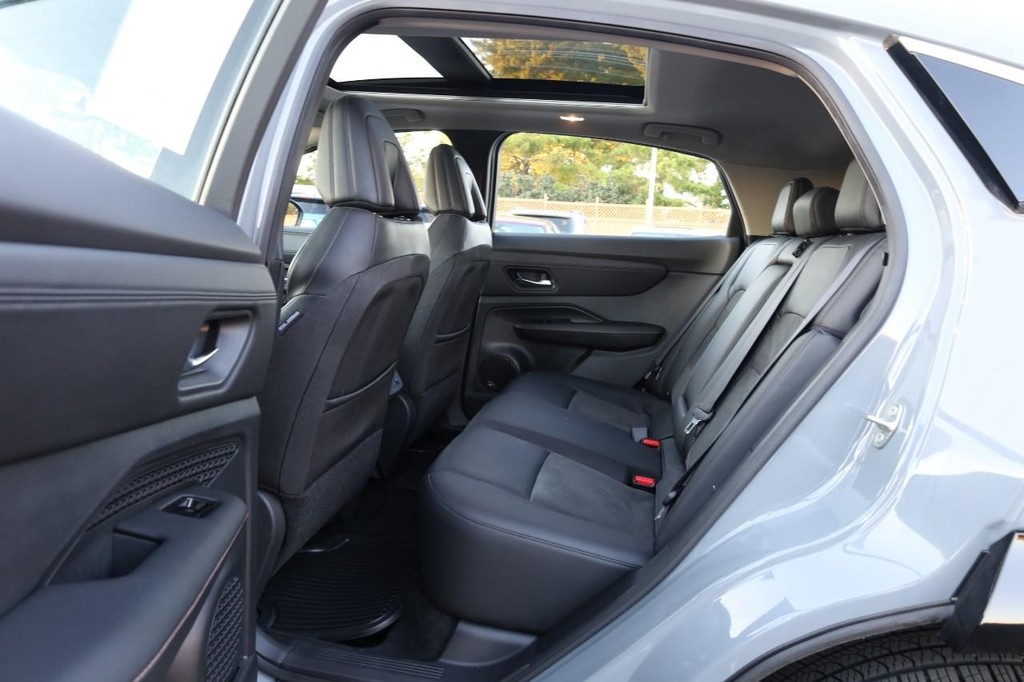 Nissan ARIYA Vehicle Image 24