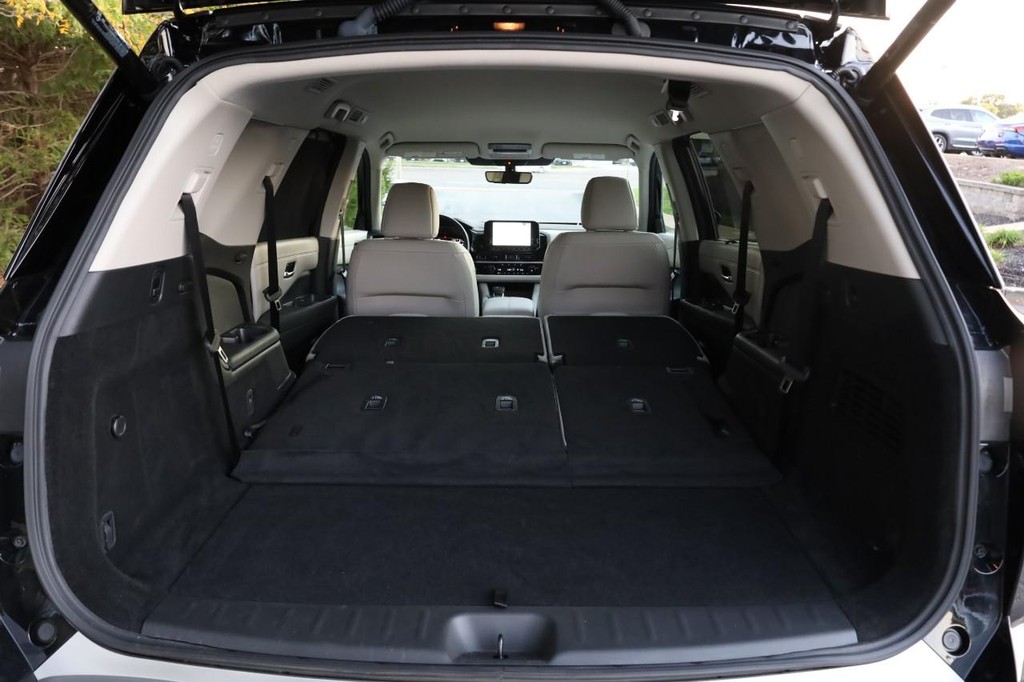 Nissan Pathfinder Vehicle Image 09