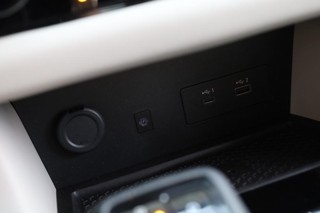 Nissan Pathfinder Vehicle Image 18
