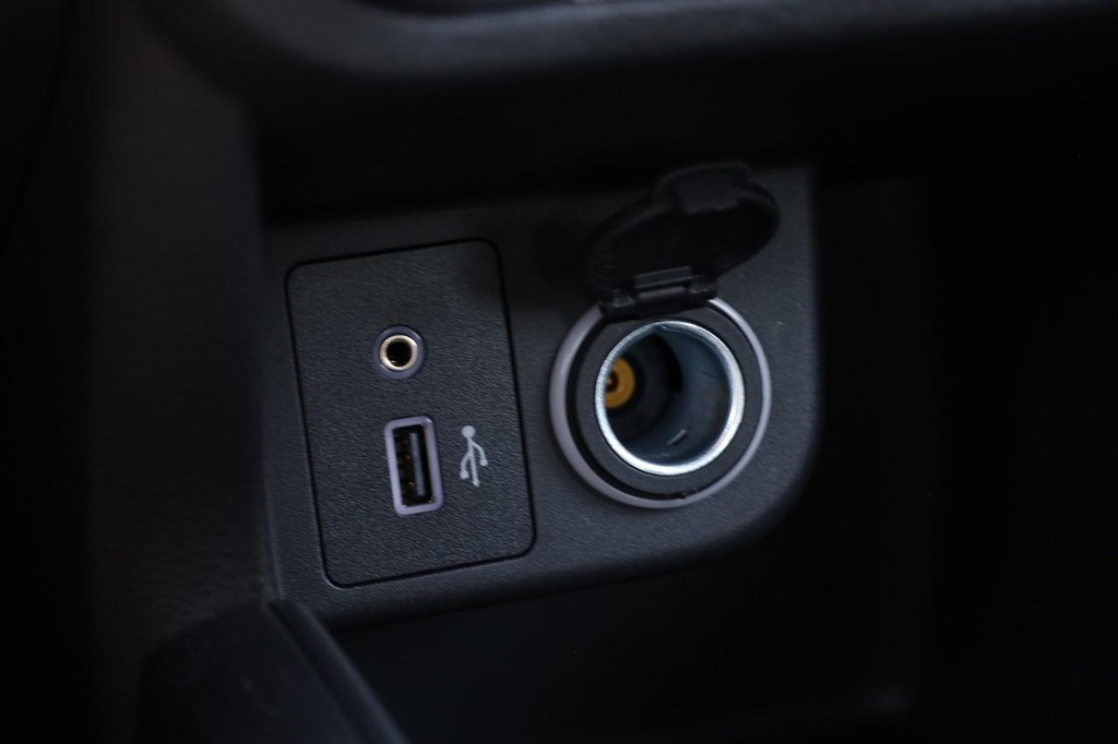 Nissan Kicks Play Vehicle Image 13