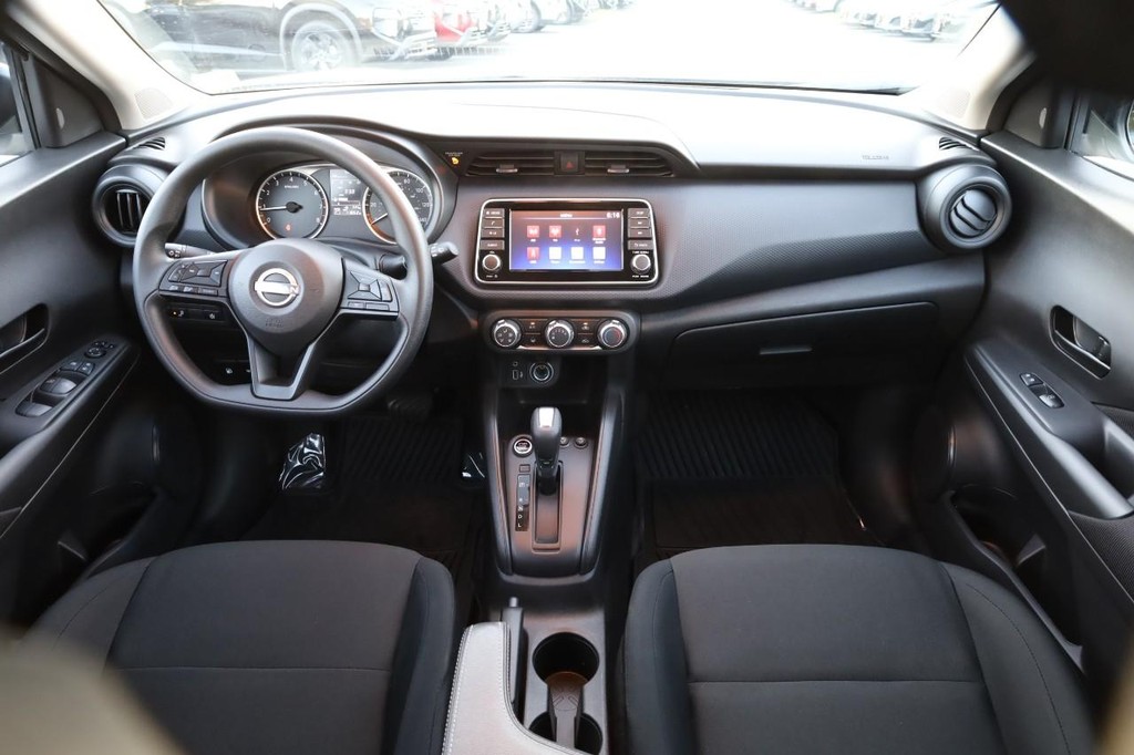 Nissan Kicks Play Vehicle Image 20