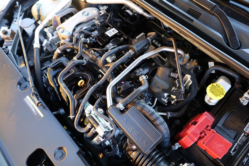 Nissan Sentra Vehicle Image 25
