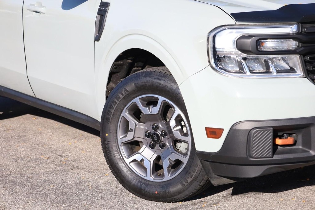 Ford Maverick Vehicle Image 03