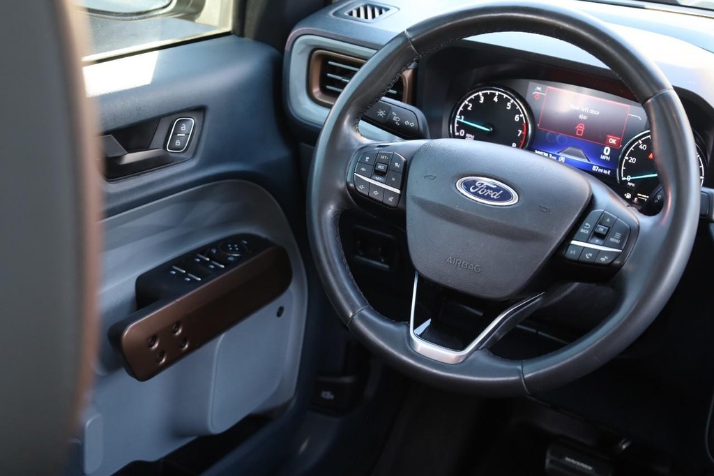 Ford Maverick Vehicle Image 25