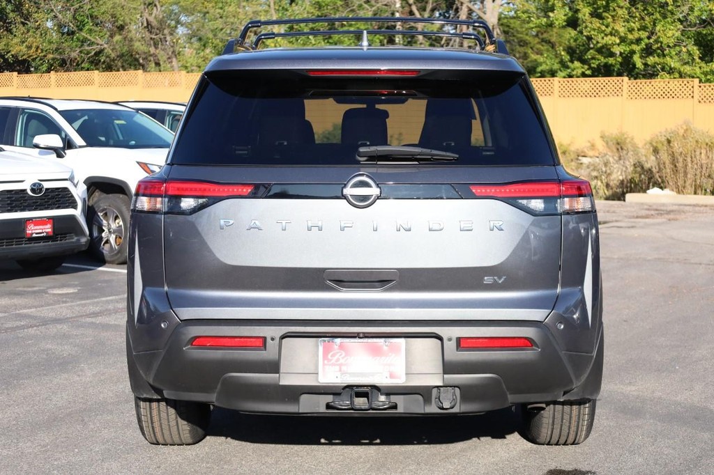 Nissan Pathfinder Vehicle Image 06