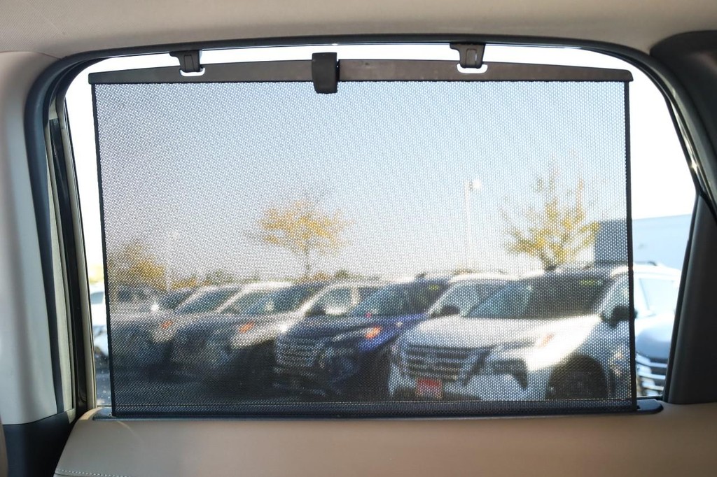 Nissan Murano Vehicle Full-screen Gallery Image 26
