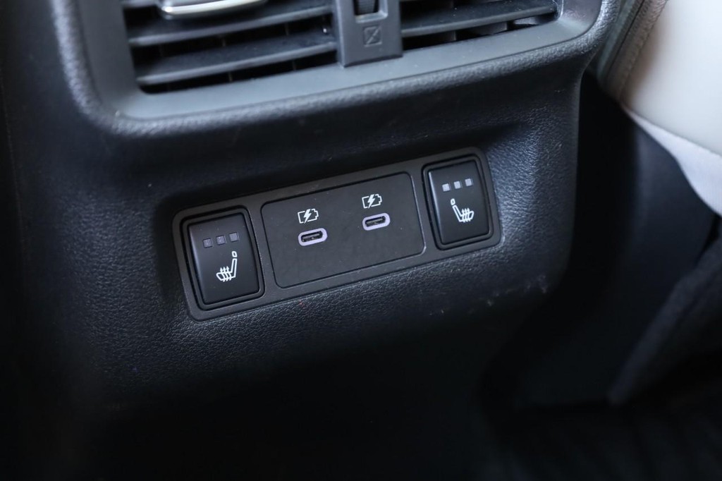 Nissan Murano Vehicle Full-screen Gallery Image 27