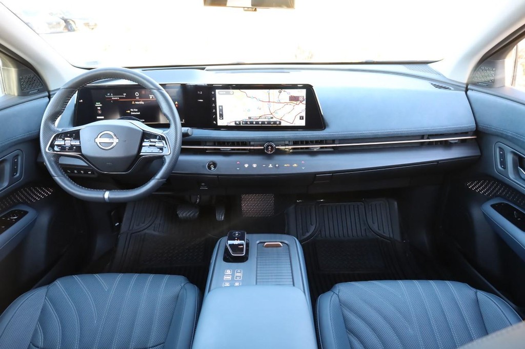 Nissan ARIYA Vehicle Full-screen Gallery Image 26