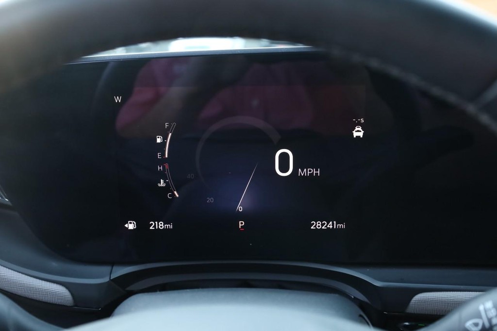 Buick Envista Vehicle Full-screen Gallery Image 11