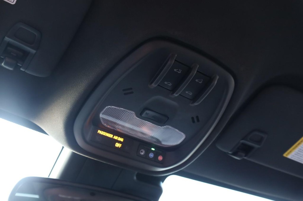 Buick Envista Vehicle Full-screen Gallery Image 17