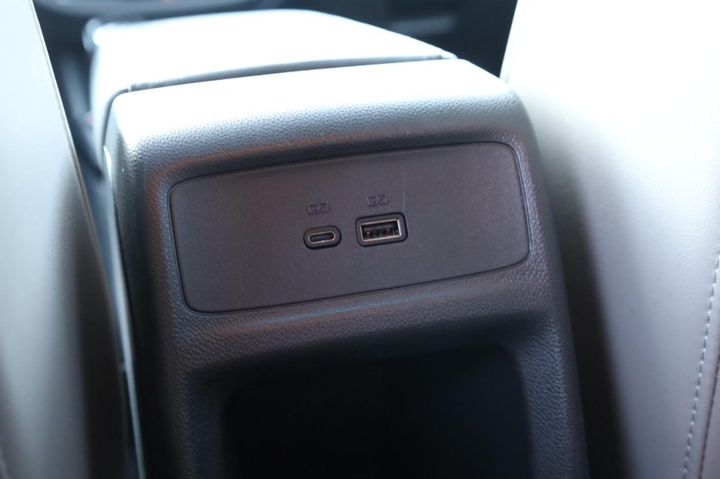 Buick Envista Vehicle Full-screen Gallery Image 22