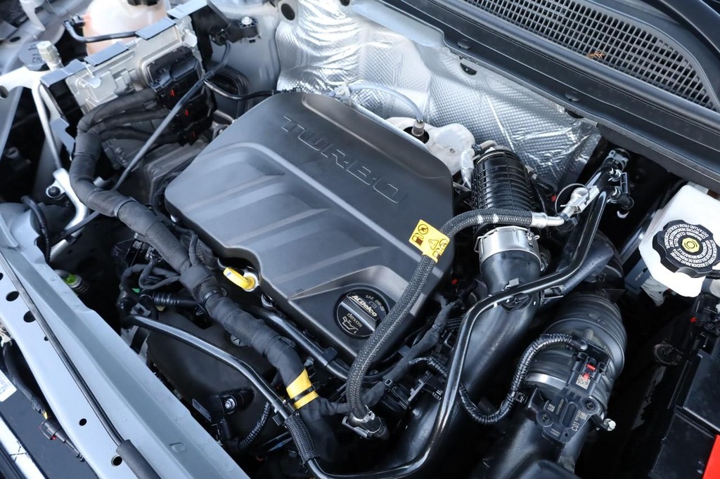 Buick Envista Vehicle Full-screen Gallery Image 26